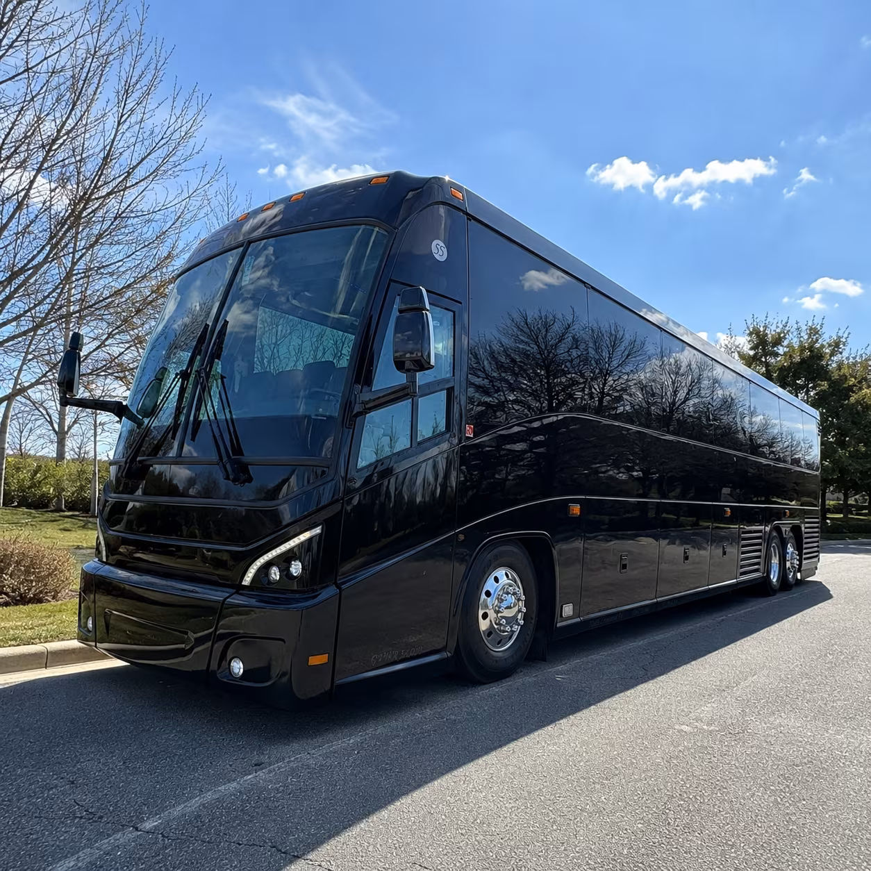 boyntonbeachcharterbusservices com connects you to buses for daytona spring training and every south florida day trip