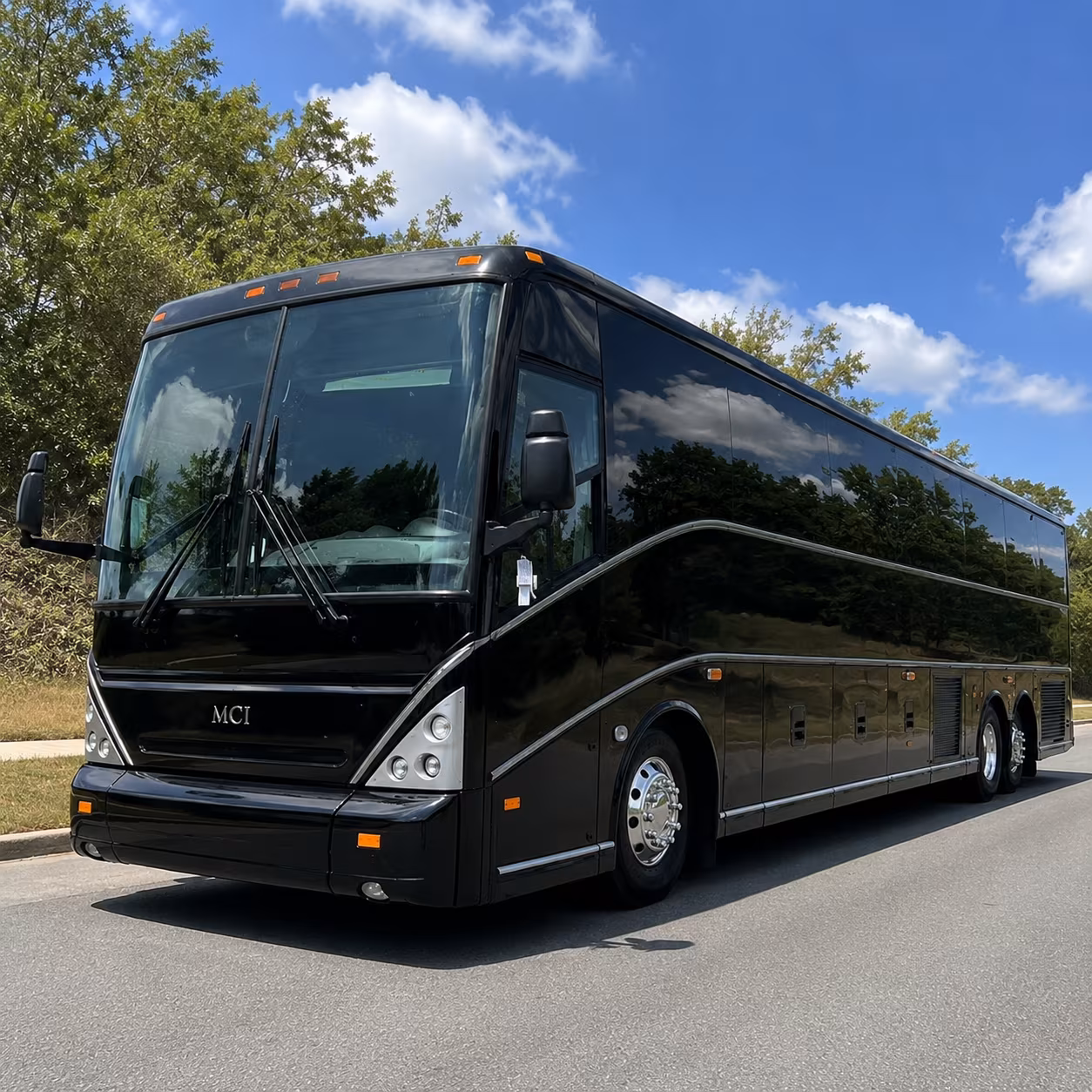 compare buses to kaseya center for miami heat games